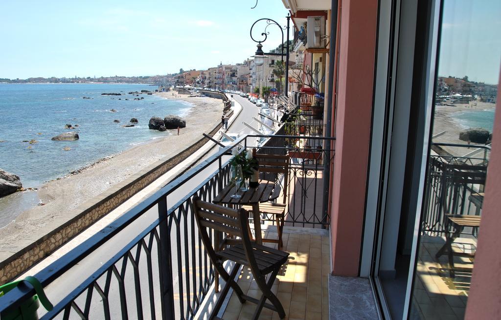 Taorminaxos Wonderful Seaview Apartment Giardini Naxos Exterior photo